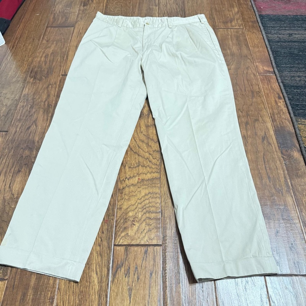VTG Bills Khakis Classic Fit Pleated Pants Mens 42 Tan Cotton Chinos M2P USA